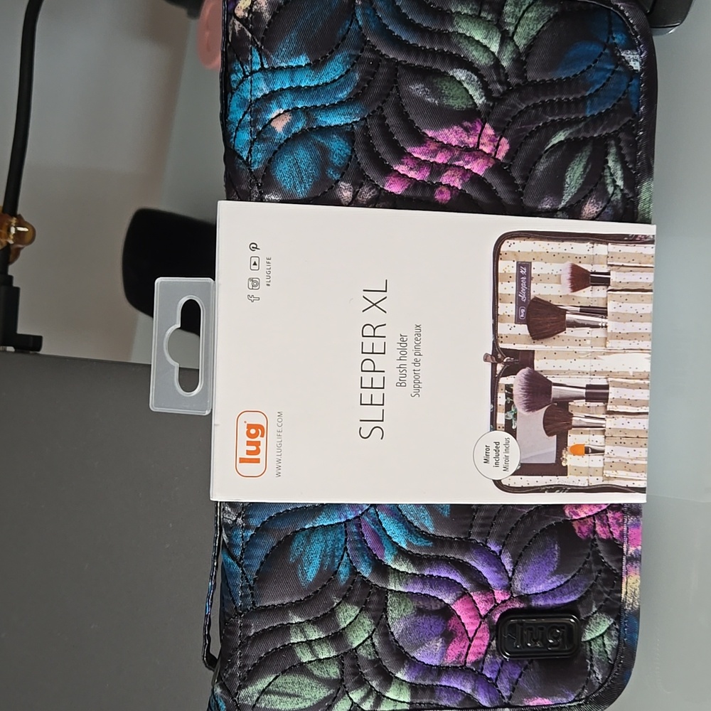NWT Lug Sleeper XL Cosmetic Brush Holder